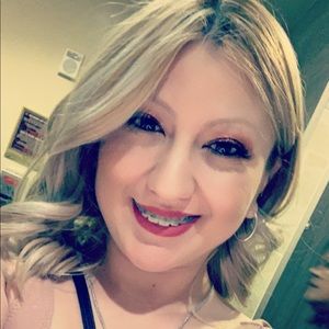 Meet your Posher, Denisse